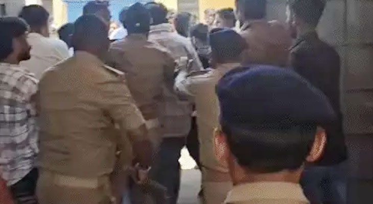 Aajkaal Daily (Desh Pardesh Ni Aajkaal)