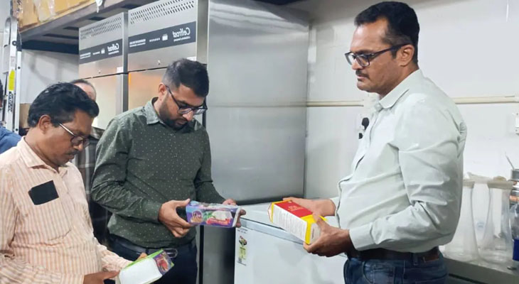 ફરાળી પેટીસના 77 ધંધાર્થી પર દરોડા, 98 કિલો વાસી જથ્થો નાશ