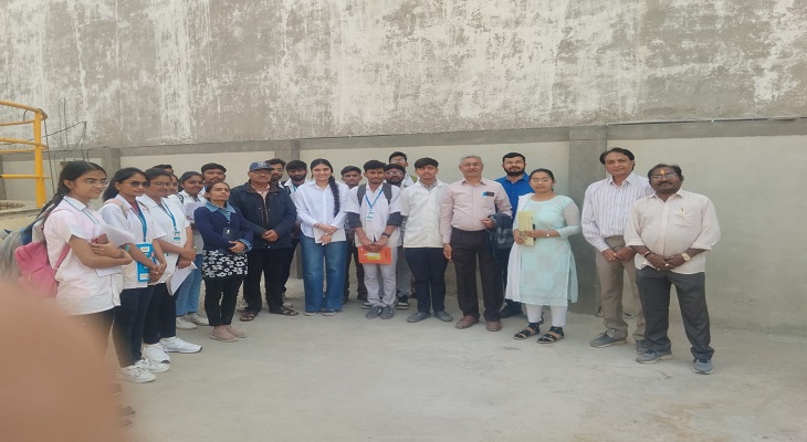 Aajkaal Daily (Desh Pardesh Ni Aajkaal)