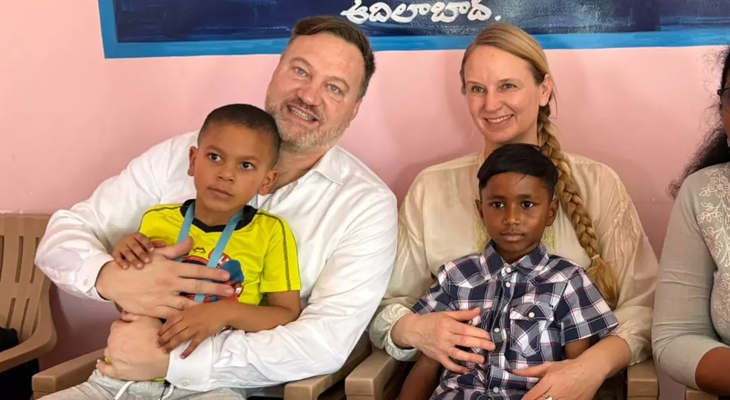 Aajkaal Daily (Desh Pardesh Ni Aajkaal)