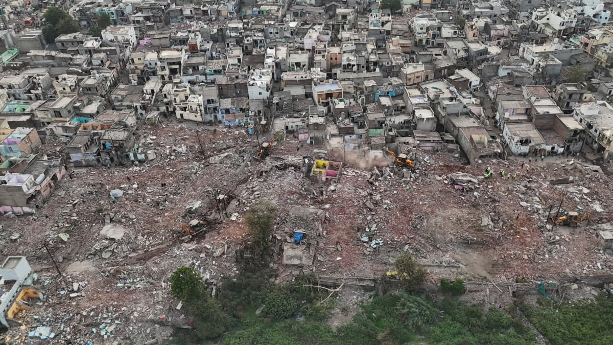 Aajkaal Daily (Desh Pardesh Ni Aajkaal)