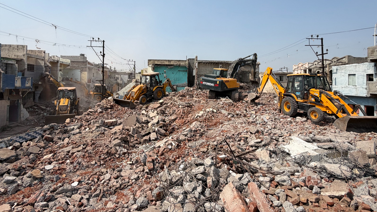 Aajkaal Daily (Desh Pardesh Ni Aajkaal)