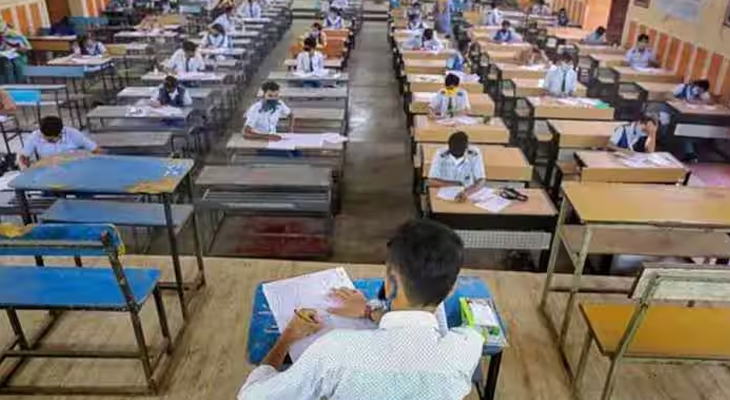 Aajkaal Daily (Desh Pardesh Ni Aajkaal)