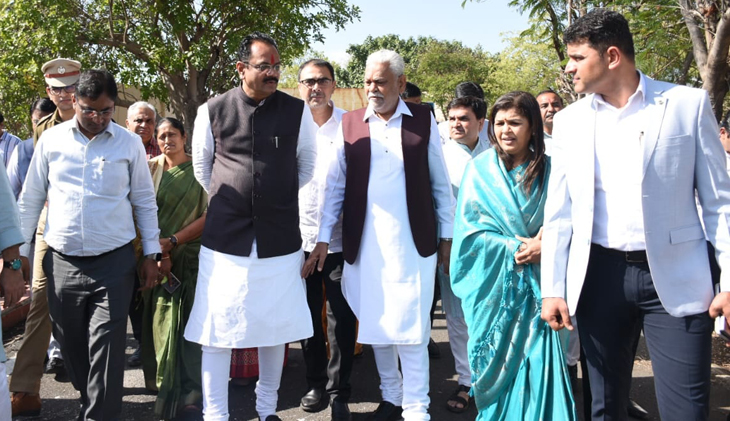 Aajkaal Daily (Desh Pardesh Ni Aajkaal)