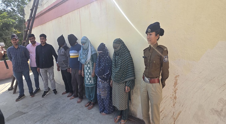 Aajkaal Daily (Desh Pardesh Ni Aajkaal)