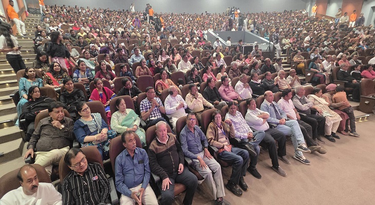 Aajkaal Daily (Desh Pardesh Ni Aajkaal)