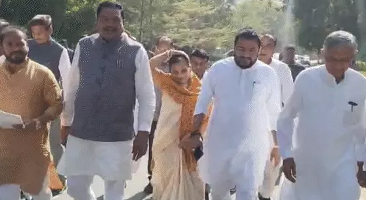 Aajkaal Daily (Desh Pardesh Ni Aajkaal)