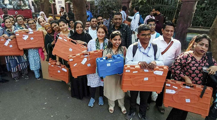 Aajkaal Daily (Desh Pardesh Ni Aajkaal)