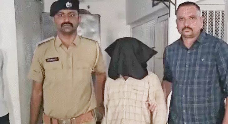 Aajkaal Daily (Desh Pardesh Ni Aajkaal)