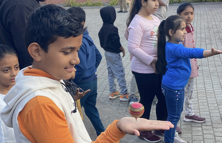 Aajkaal Daily (Desh Pardesh Ni Aajkaal)