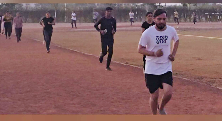 Aajkaal Daily (Desh Pardesh Ni Aajkaal)