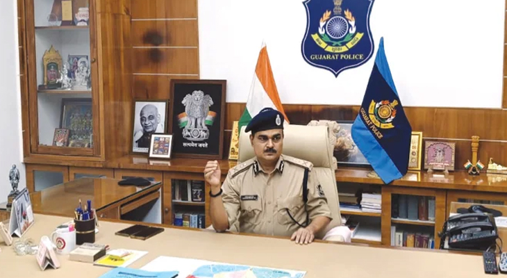 Aajkaal Daily (Desh Pardesh Ni Aajkaal)