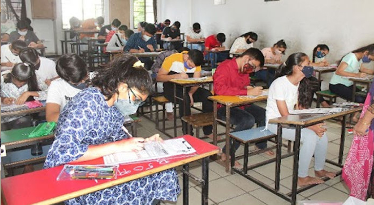 Aajkaal Daily (Desh Pardesh Ni Aajkaal)