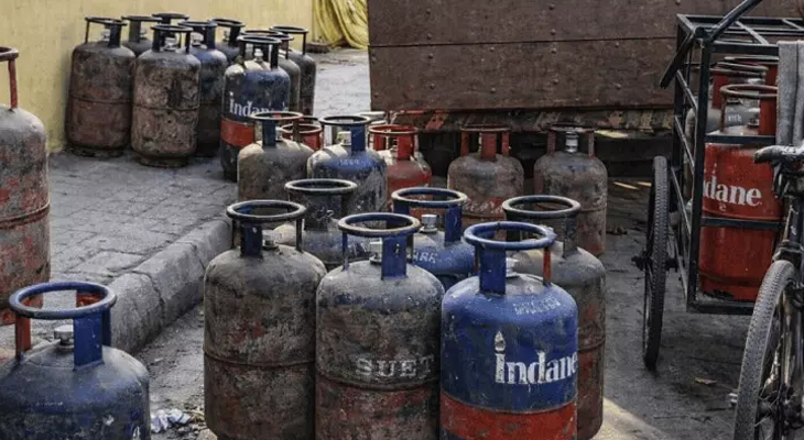 Aajkaal Daily (Desh Pardesh Ni Aajkaal)