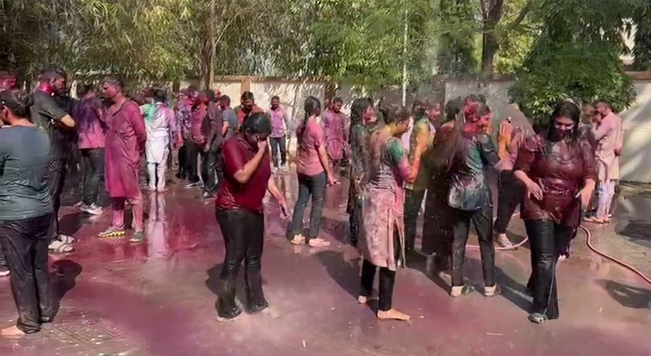 Aajkaal Daily (Desh Pardesh Ni Aajkaal)