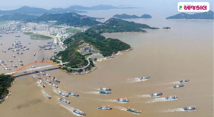 Aajkaal Daily (Desh Pardesh Ni Aajkaal)