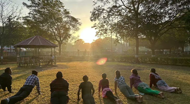 Aajkaal Daily (Desh Pardesh Ni Aajkaal)