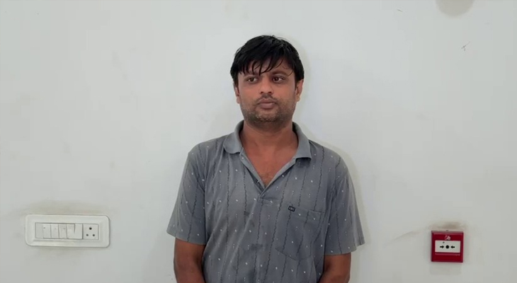 Aajkaal Daily (Desh Pardesh Ni Aajkaal)