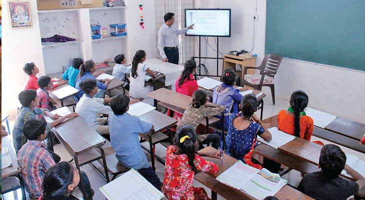 Aajkaal Daily (Desh Pardesh Ni Aajkaal)