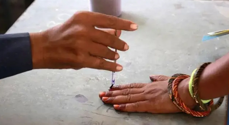 Aajkaal Daily (Desh Pardesh Ni Aajkaal)