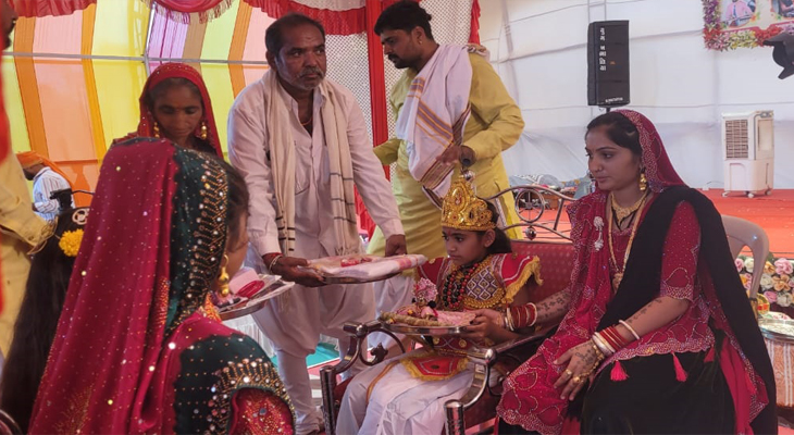 Aajkaal Daily (Desh Pardesh Ni Aajkaal)