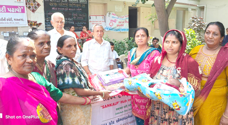 Aajkaal Daily (Desh Pardesh Ni Aajkaal)