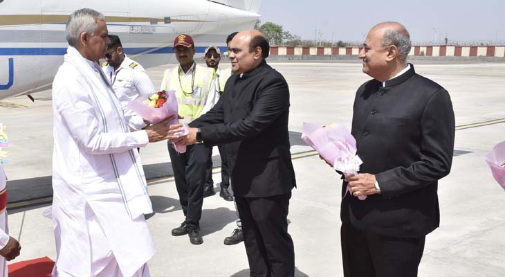 Aajkaal Daily (Desh Pardesh Ni Aajkaal)