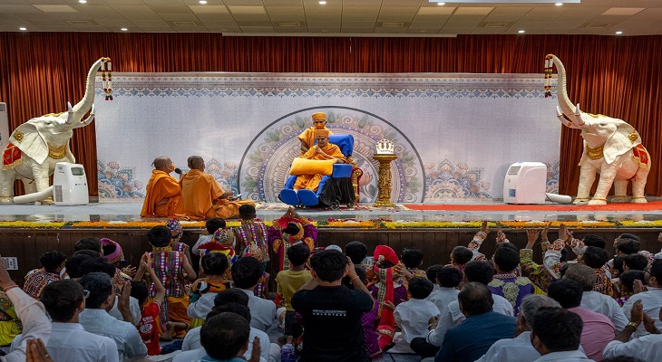 Aajkaal Daily (Desh Pardesh Ni Aajkaal)