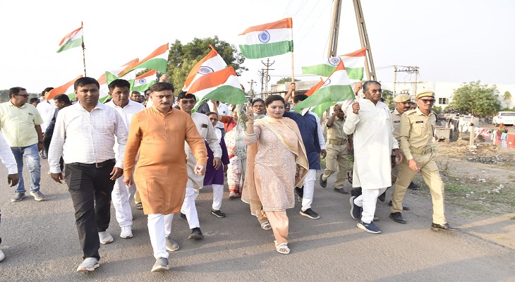 Aajkaal Daily (Desh Pardesh Ni Aajkaal)