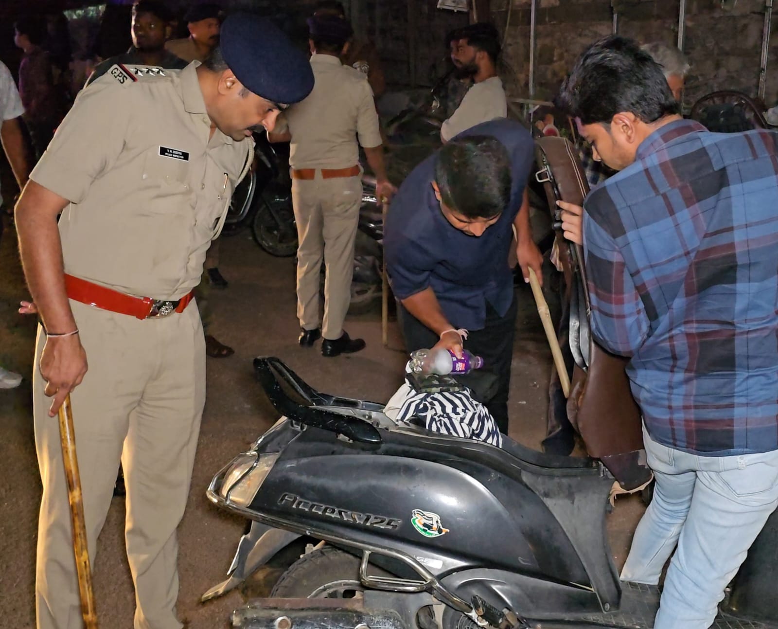 Aajkaal Daily (Desh Pardesh Ni Aajkaal)