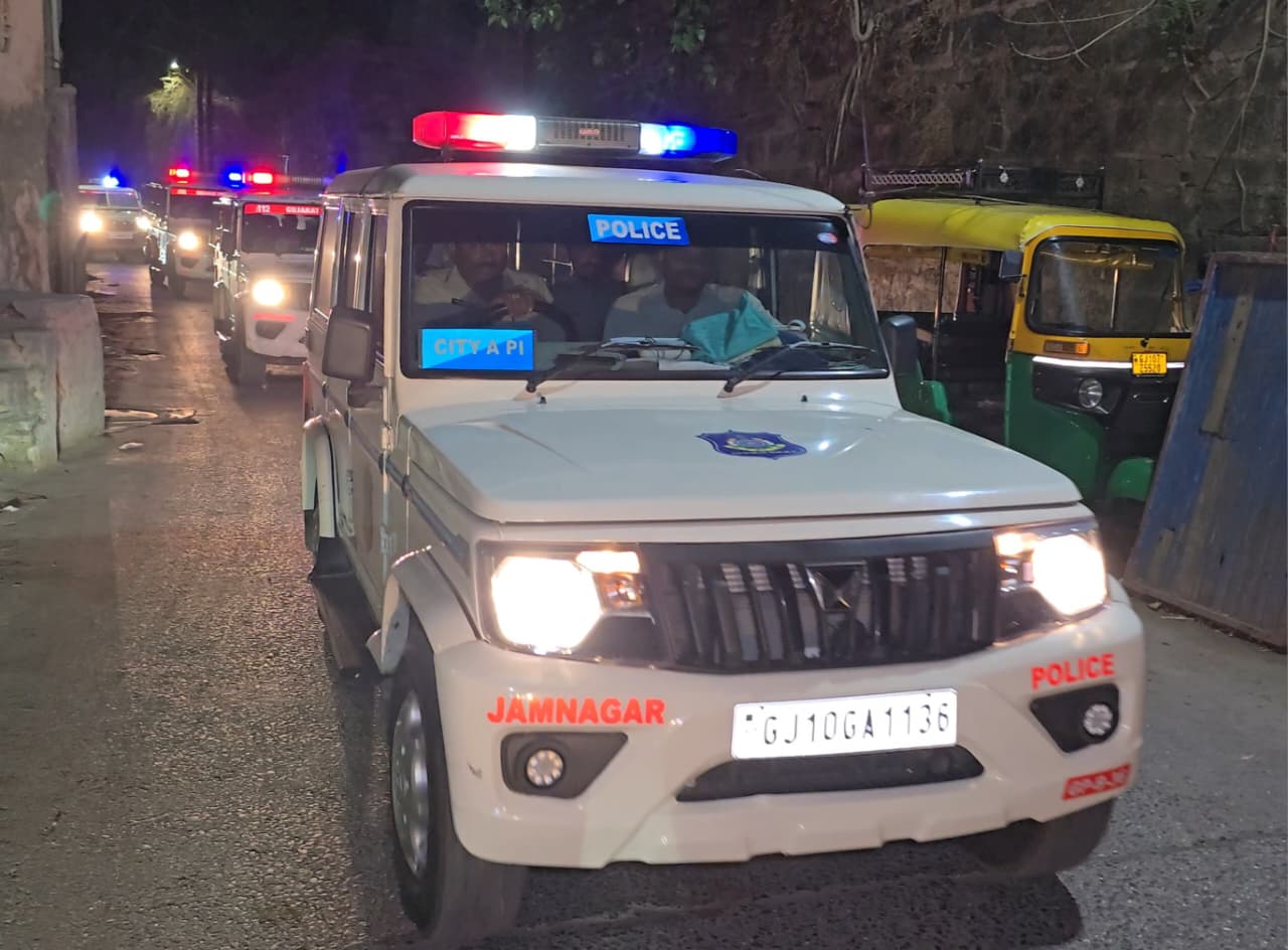 Aajkaal Daily (Desh Pardesh Ni Aajkaal)