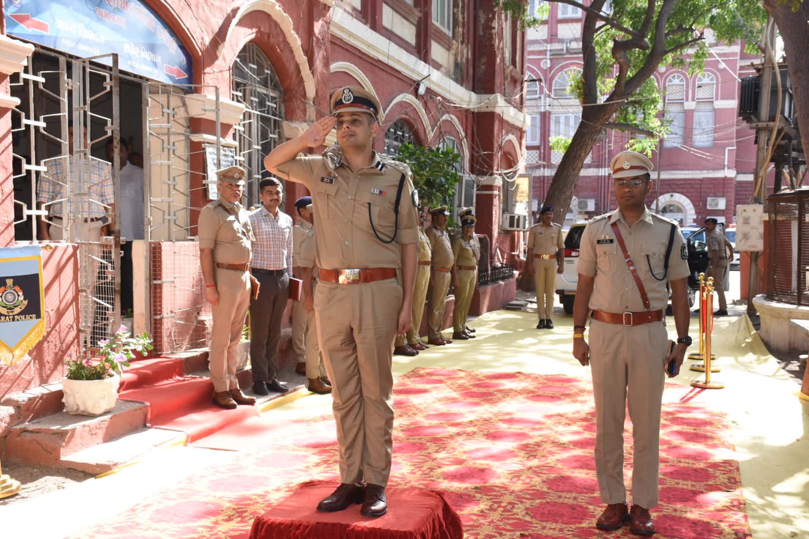 Aajkaal Daily (Desh Pardesh Ni Aajkaal)