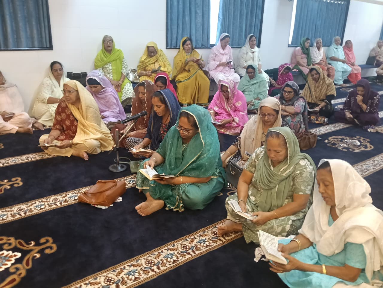 Aajkaal Daily (Desh Pardesh Ni Aajkaal)