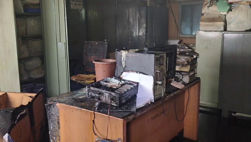 Aajkaal Daily (Desh Pardesh Ni Aajkaal)