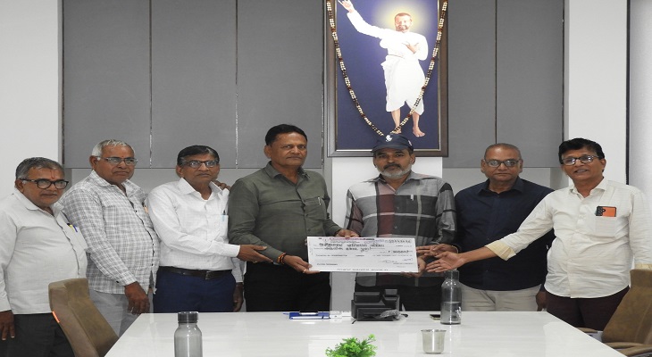 Aajkaal Daily (Desh Pardesh Ni Aajkaal)