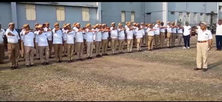 Aajkaal Daily (Desh Pardesh Ni Aajkaal)