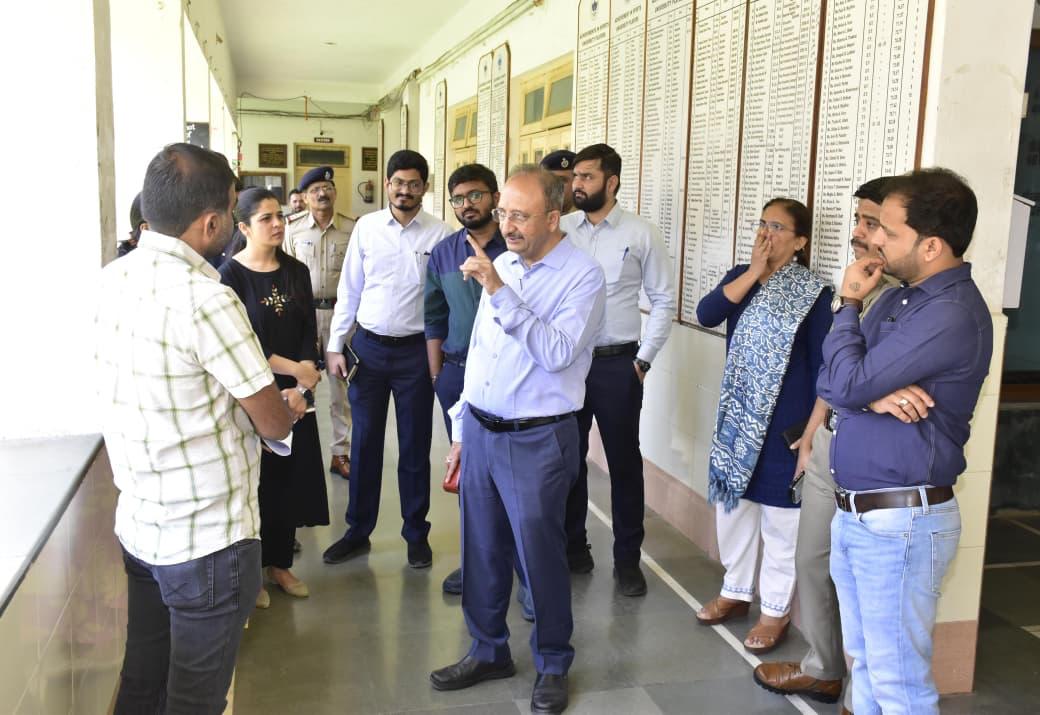 Aajkaal Daily (Desh Pardesh Ni Aajkaal)