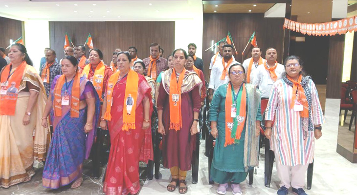 Aajkaal Daily (Desh Pardesh Ni Aajkaal)