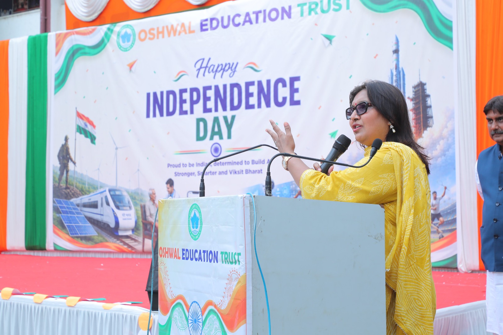 Aajkaal Daily (Desh Pardesh Ni Aajkaal)