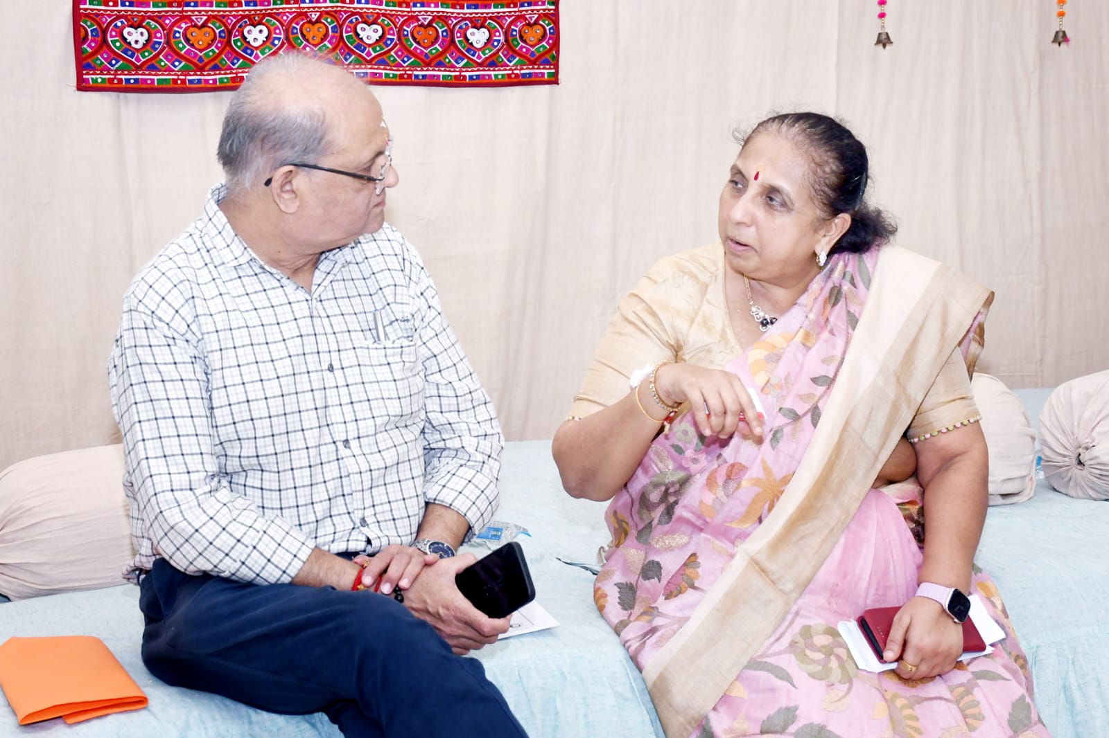 Aajkaal Daily (Desh Pardesh Ni Aajkaal)