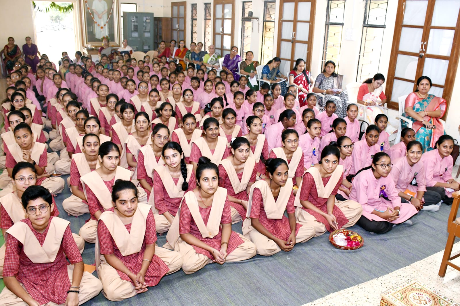 Aajkaal Daily (Desh Pardesh Ni Aajkaal)