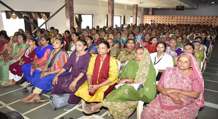 Aajkaal Daily (Desh Pardesh Ni Aajkaal)