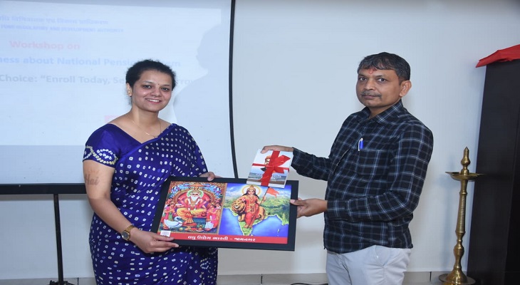 Aajkaal Daily (Desh Pardesh Ni Aajkaal)