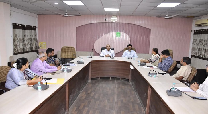 Aajkaal Daily (Desh Pardesh Ni Aajkaal)