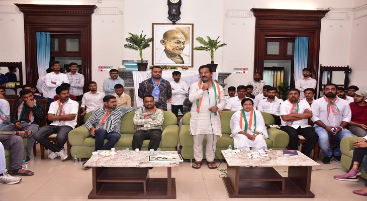 Aajkaal Daily (Desh Pardesh Ni Aajkaal)