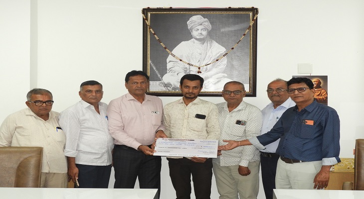 Aajkaal Daily (Desh Pardesh Ni Aajkaal)