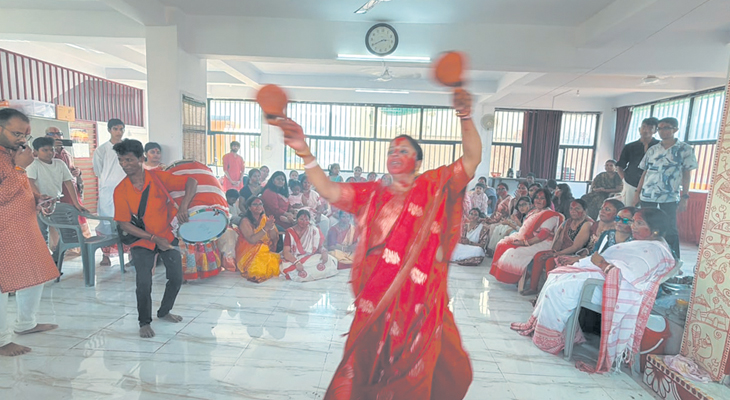 Aajkaal Daily (Desh Pardesh Ni Aajkaal)