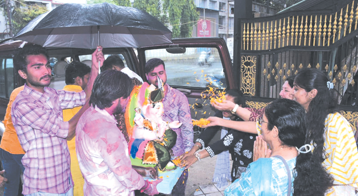 Aajkaal Daily (Desh Pardesh Ni Aajkaal)