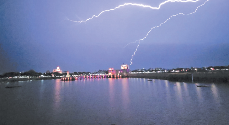 Aajkaal Daily (Desh Pardesh Ni Aajkaal)